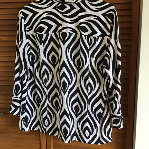 JM Collection linen blouse - Picture 6 of 6